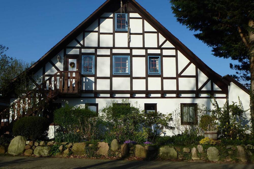 Ganze Wohnung, Ferienwohnung Am Walde - Ferienwohnung in Buxtehude, Altes Land Stade