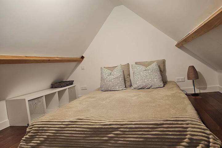Location de vacances pour 8 personnes, avec Terrasse et Jardin à Neauphle-le-Château - 2