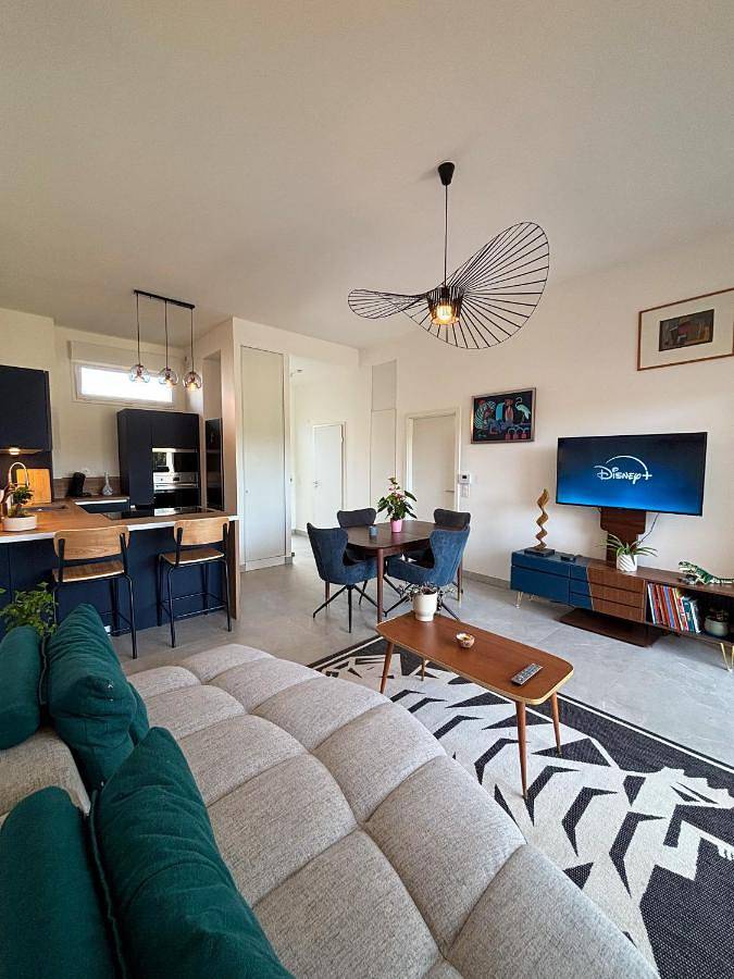 Appartement de vacances pour 2 personnes, avec Jacuzzi et Terrasse ainsi que Jardin et Vue