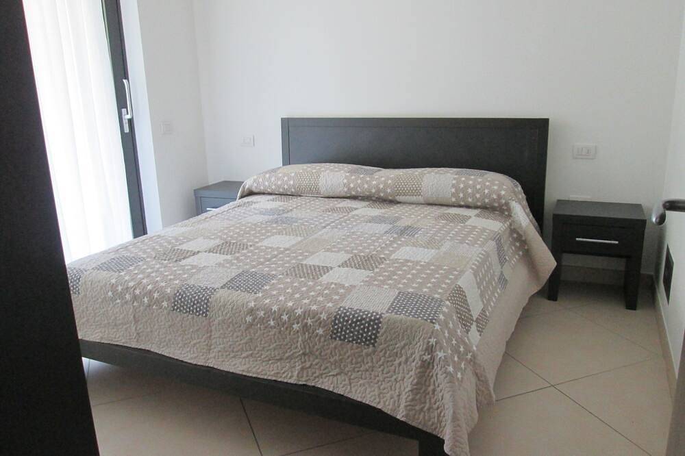 Ganze Wohnung, Wohnung nur einen Steinwurf vom See / Strand entfernt und in der Nähe des Zentrums in Riva del Garda, Gardasee-Berge