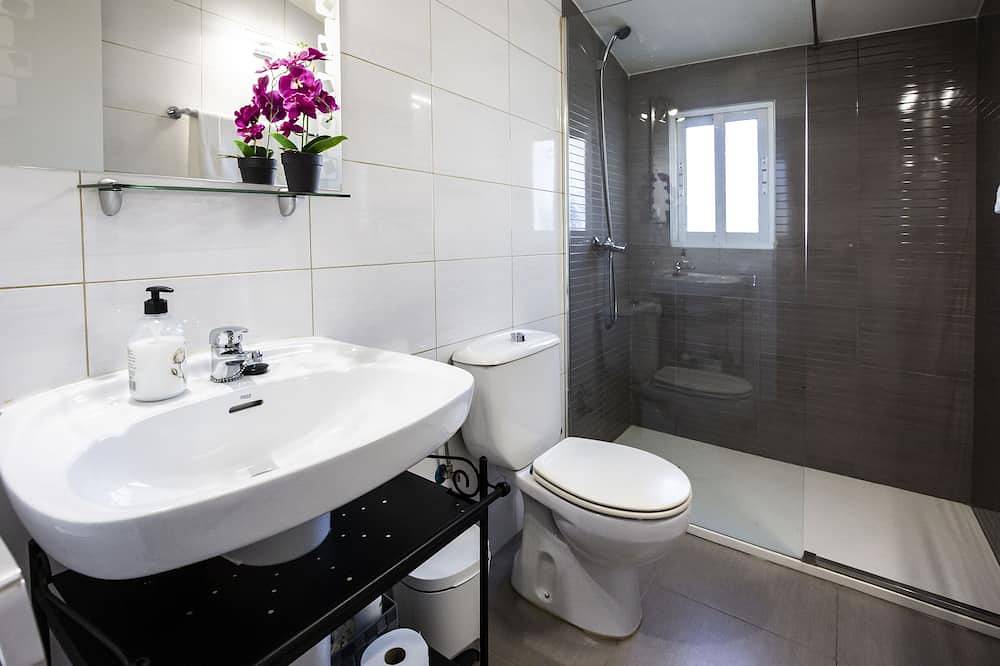 La Parra: Country House for 2, with Private Pool near Chinchón in Valdelaguna, La Alcarria