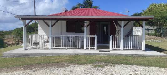 Gîte pour 4 personnes, avec jardin dans Anse Tarare