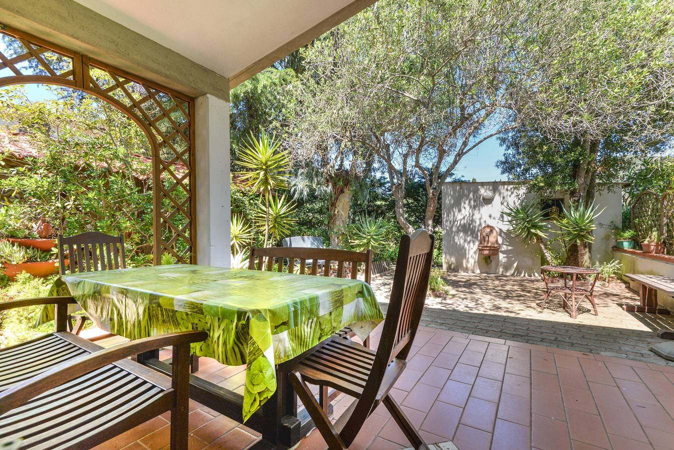 Appartamento intero, Appartamento per vacanze "Casa Neda" con giardino privato in Campo nell'Elba, Isola d'Elba