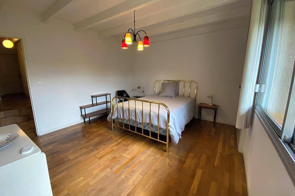 Le Gite de Terras - Piscine- Pool house - Parc in L'Honor-de-Cos, Tarn-et-Garonne