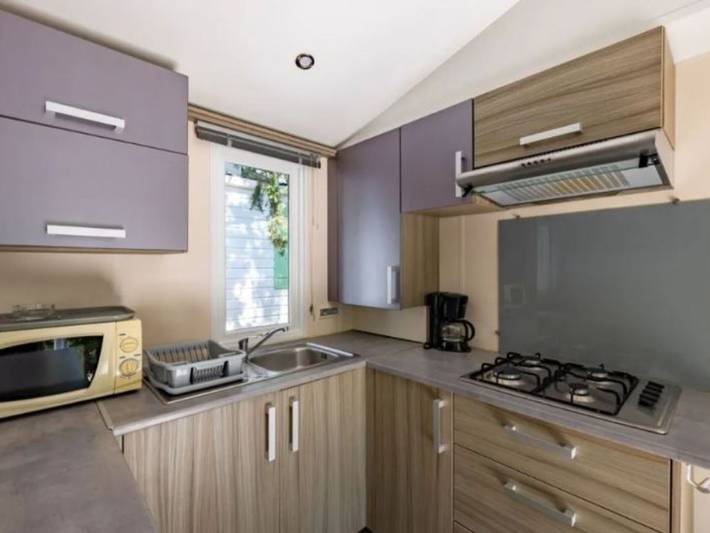 Mobil home pour 8 personnes, avec piscine et terrasse à Montblanc - 4