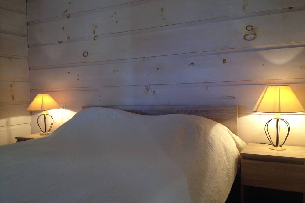Holzhaus mit Garten 7 km von St Tropez 6 Personen / 3 Schlafzimmer in der Nähe von Stränden in Gassin, Draguignan Region