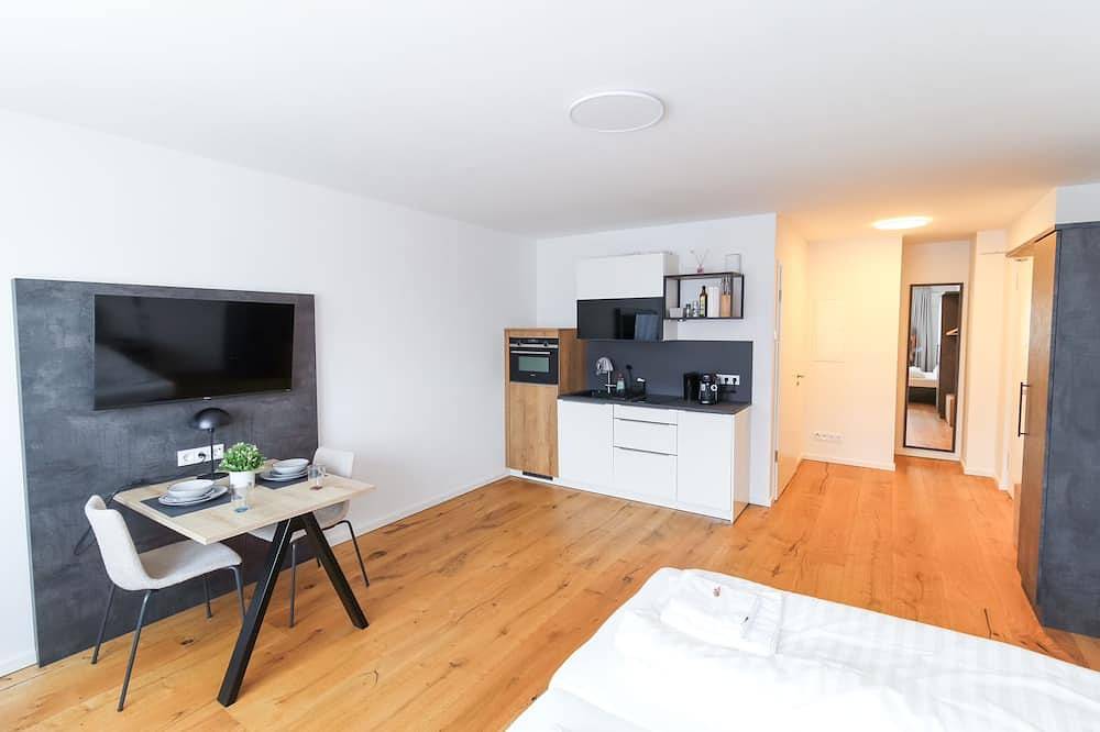 Ganze Wohnung, Großzügiges Apartment im 1.Og mit Lift in Berlin in Friedrichshain - Kreuzberg, Berlin