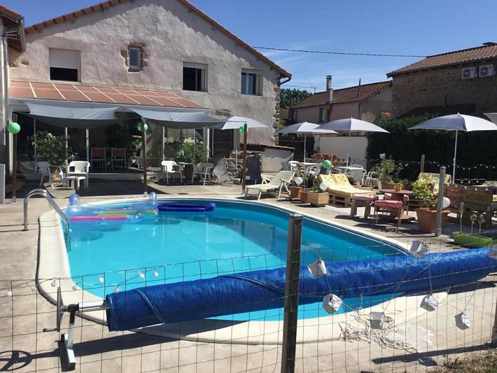 Chambre d’hôte pour 2 personnes, avec jacuzzi ainsi que piscine et jardin dans la Loire - 2