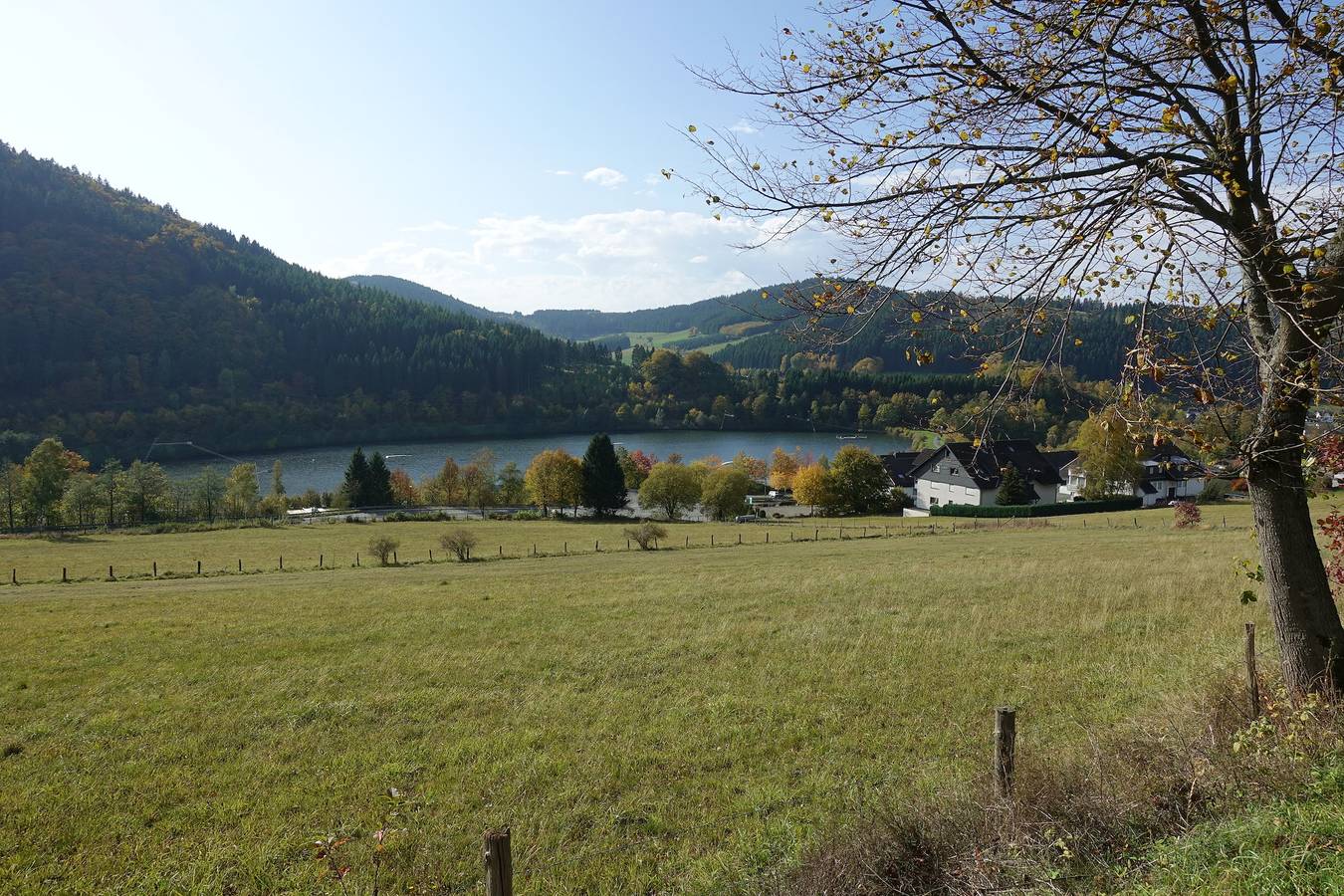 Ganze Wohnung, Ferienwohnung Hankeln - Ferienwohnung Hankeln - liebevoll renoviert mit Boxspringbett in Niedersfeld, die Mittelgebirge