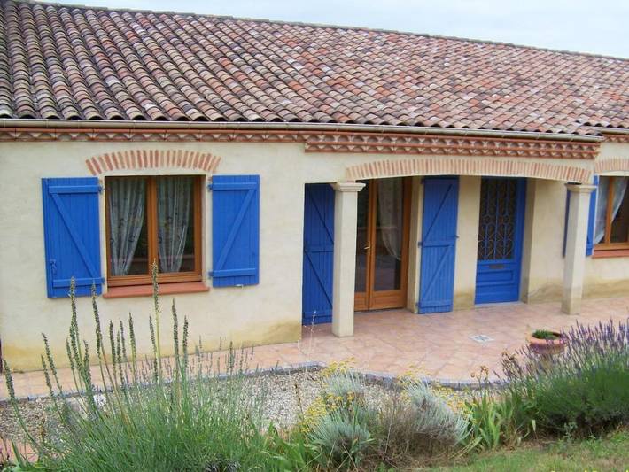 Location de vacances pour 7 personnes, avec terrasse et vue à Sainte-Colombe-en-Bruilhois - 4