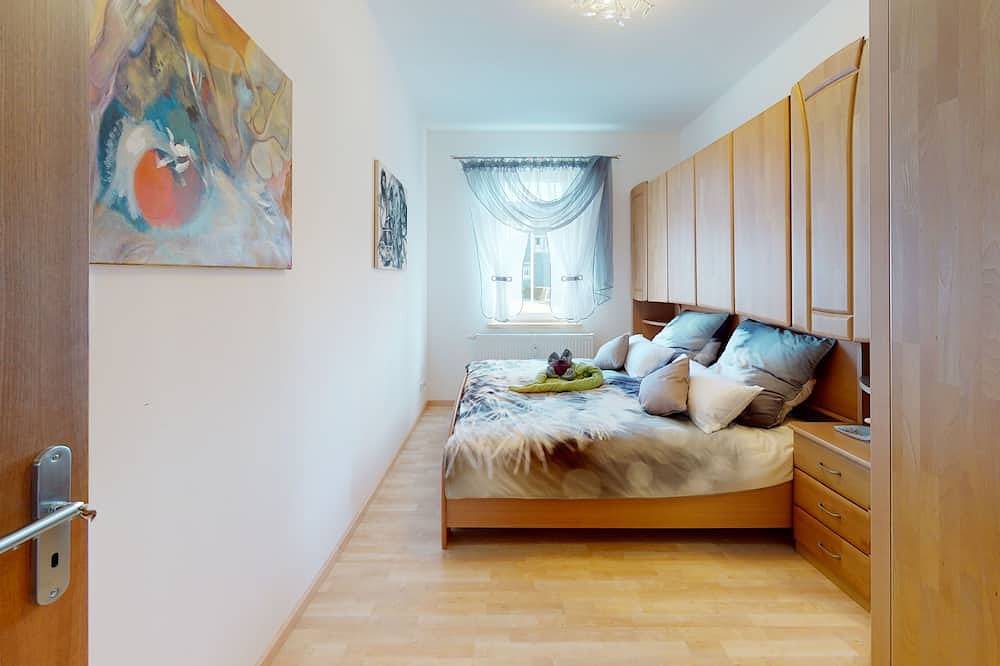 Ganze Wohnung, Ferienwohnung mit 115 qm Wohnfläche im Erdgeschoss in Sonneberg, Frankenwald