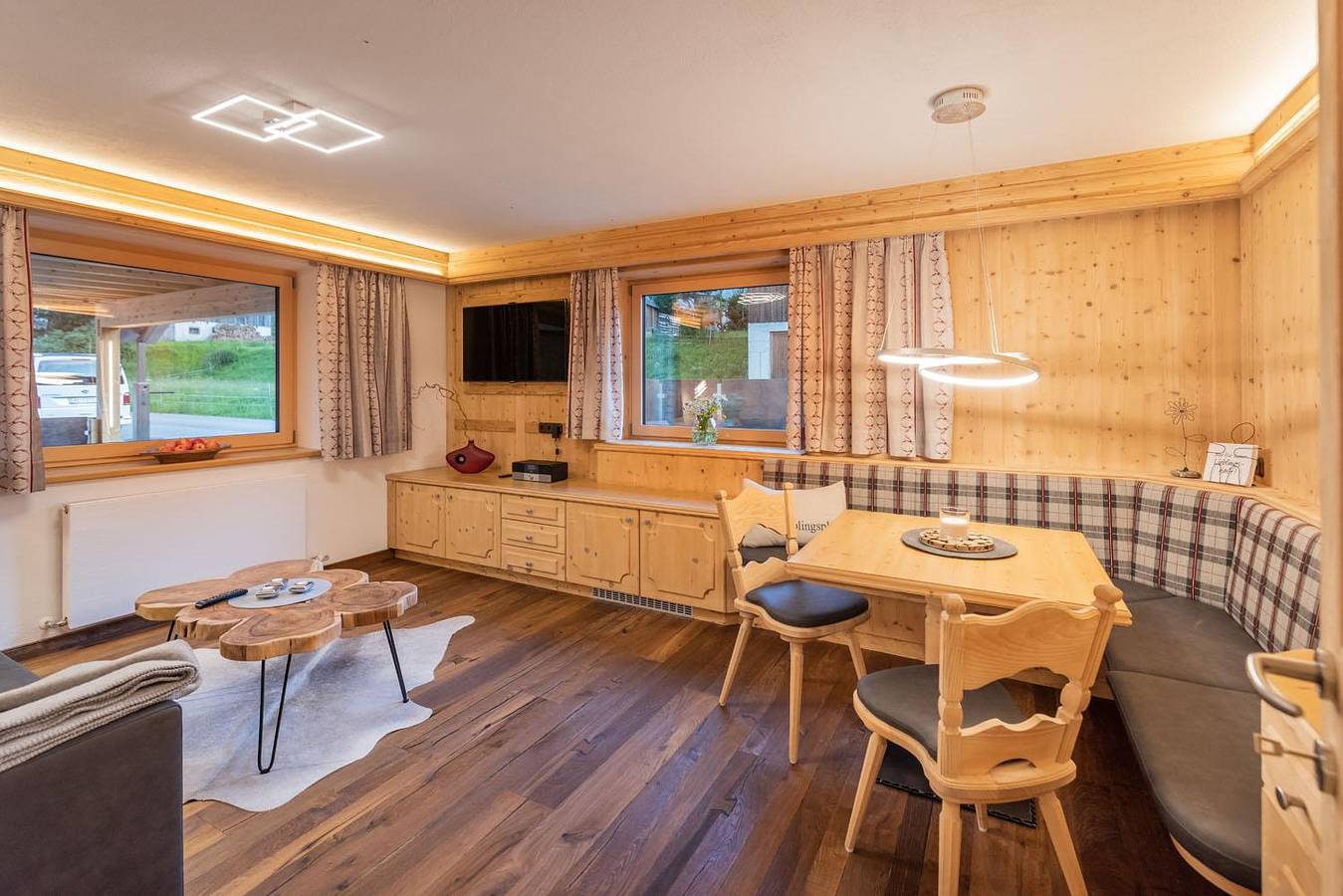Ganze Ferienwohnung, Lechtal Lodge in Bach, Allgäuer Alpen (Österreich)