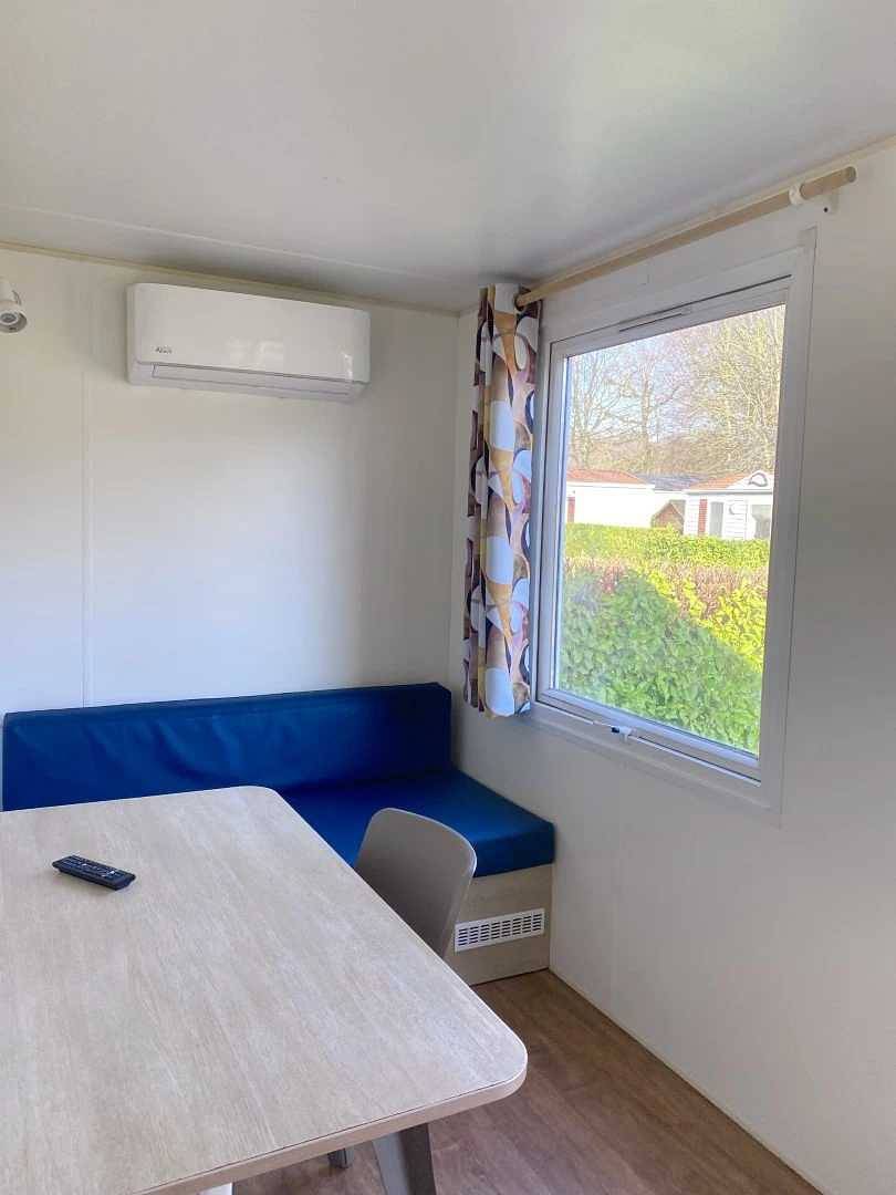 Zecamping 2* locatif Tv clim 20m2 2 pers in Angicourt, Oise