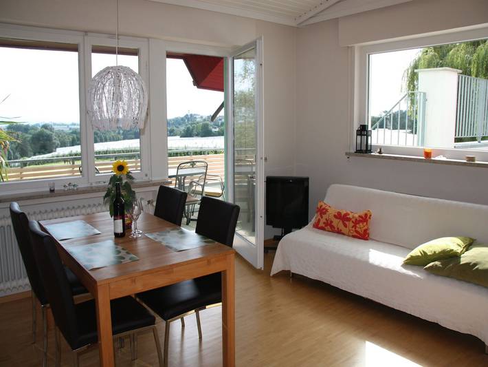 Ferienwohnung für 4 Personen, mit Seeblick und Garten am Bodensee - 2