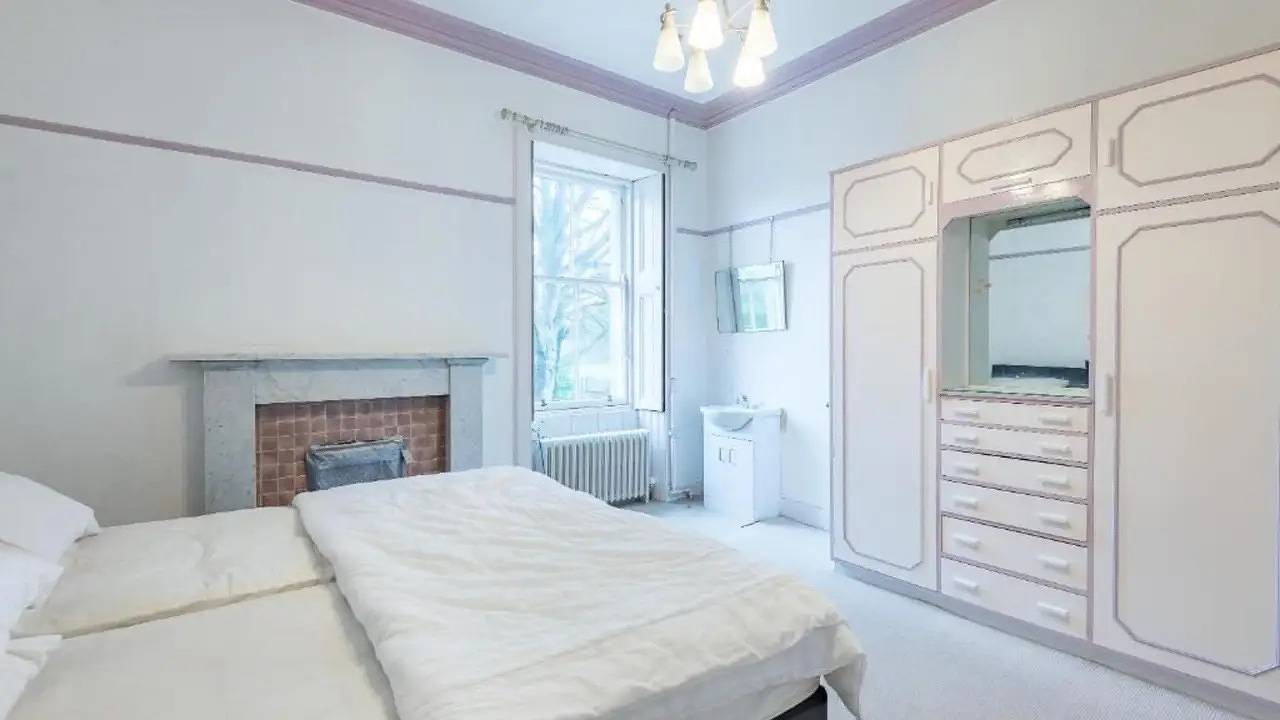 Ganze Ferienwohnung, Ferienwohnung für 4 Personen (11 m²) in Dundee in Angus