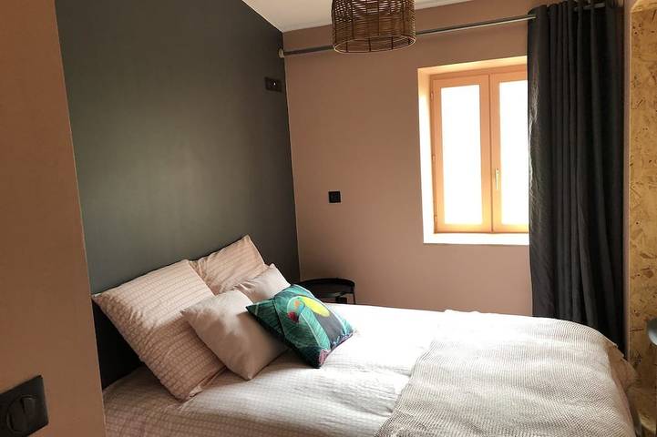 Location de vacances pour 10 personnes, avec jardin et terrasse à Villeneuve-d'Allier - 4