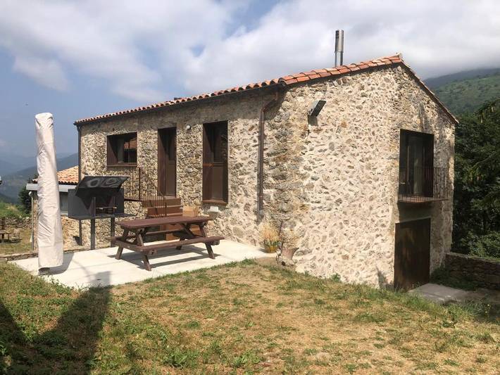 Casa rural para 9 personas, con vistas y jardín en Ripollès - 2