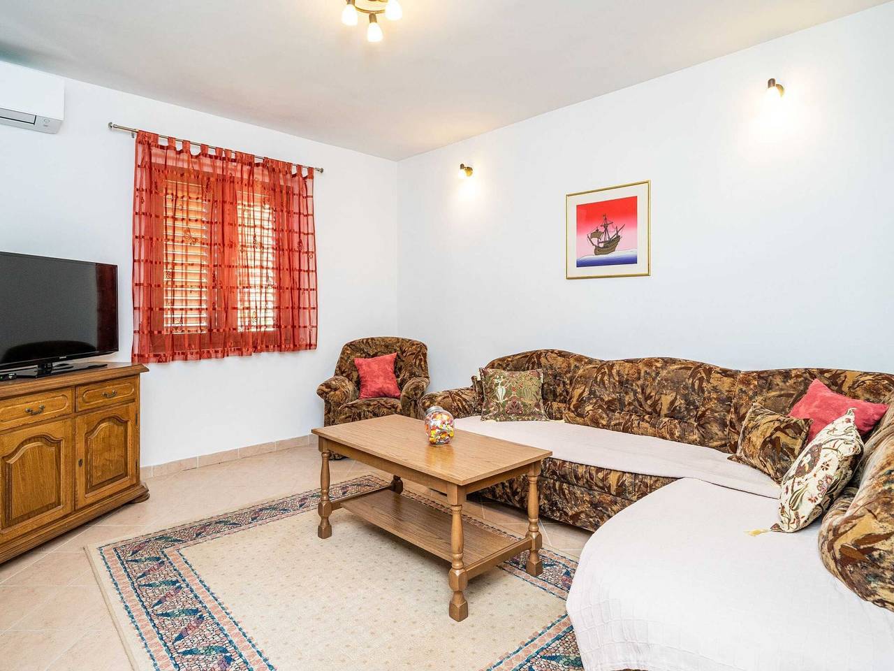 Entire apartment, Apartment Bobić- Three Bedroom Apartment with Balcony and Sea View in Slano, Dubrovnik-Neretva