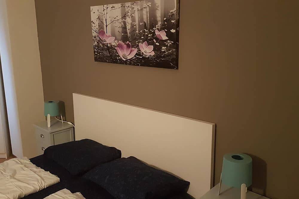 Ganze Wohnung, Sonniges Ferienhaus beim Grevelingenmeer mit eingezäuntem Garten plus Terrasse. in Brouwershaven, Grevelingenmeer