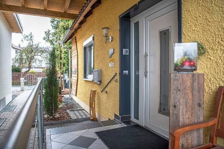 Bungalow für 3 Personen, mit Terrasse und Whirlpool sowie Garten und Sauna in der Oberpfalz