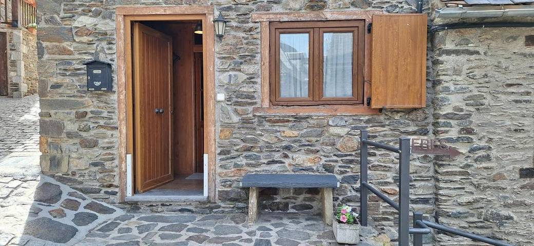Gîte pour 3 personnes à Vilamòs