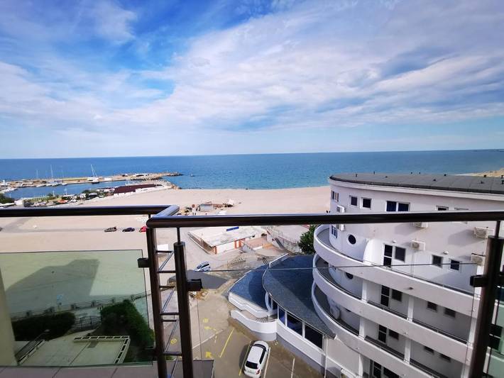 Apartmenthotel für 4 Personen, mit Ausblick und Balkon - 1