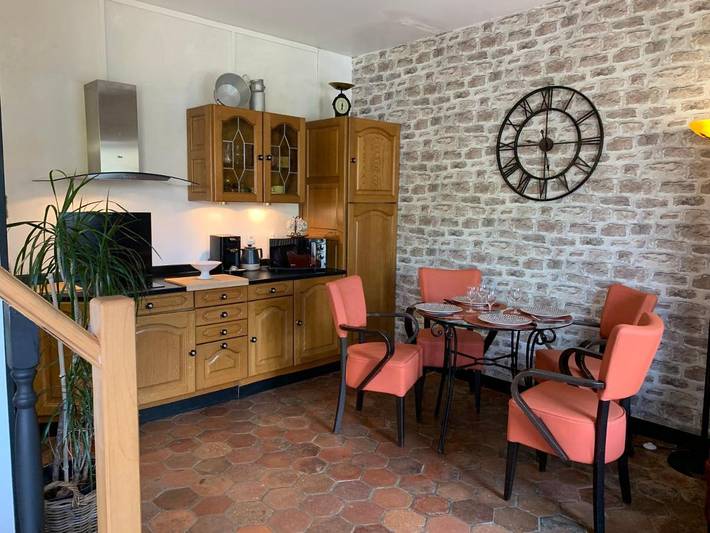 Location de vacances pour 4 personnes, avec Terrasse et Jardin à Jouy