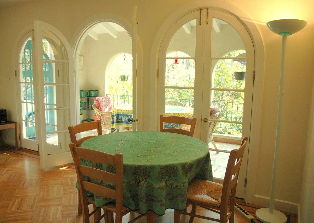 Herrlich eingerichtetes 2.600sf Haus in der Nähe von Stanford in Menlo Park, Silicon Valley