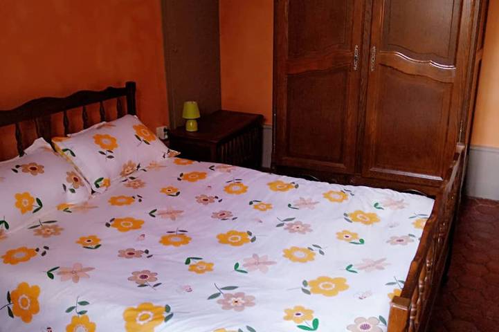 Location de vacances pour 8 personnes, avec terrasse et jardin à Arnay-le-Duc - 3