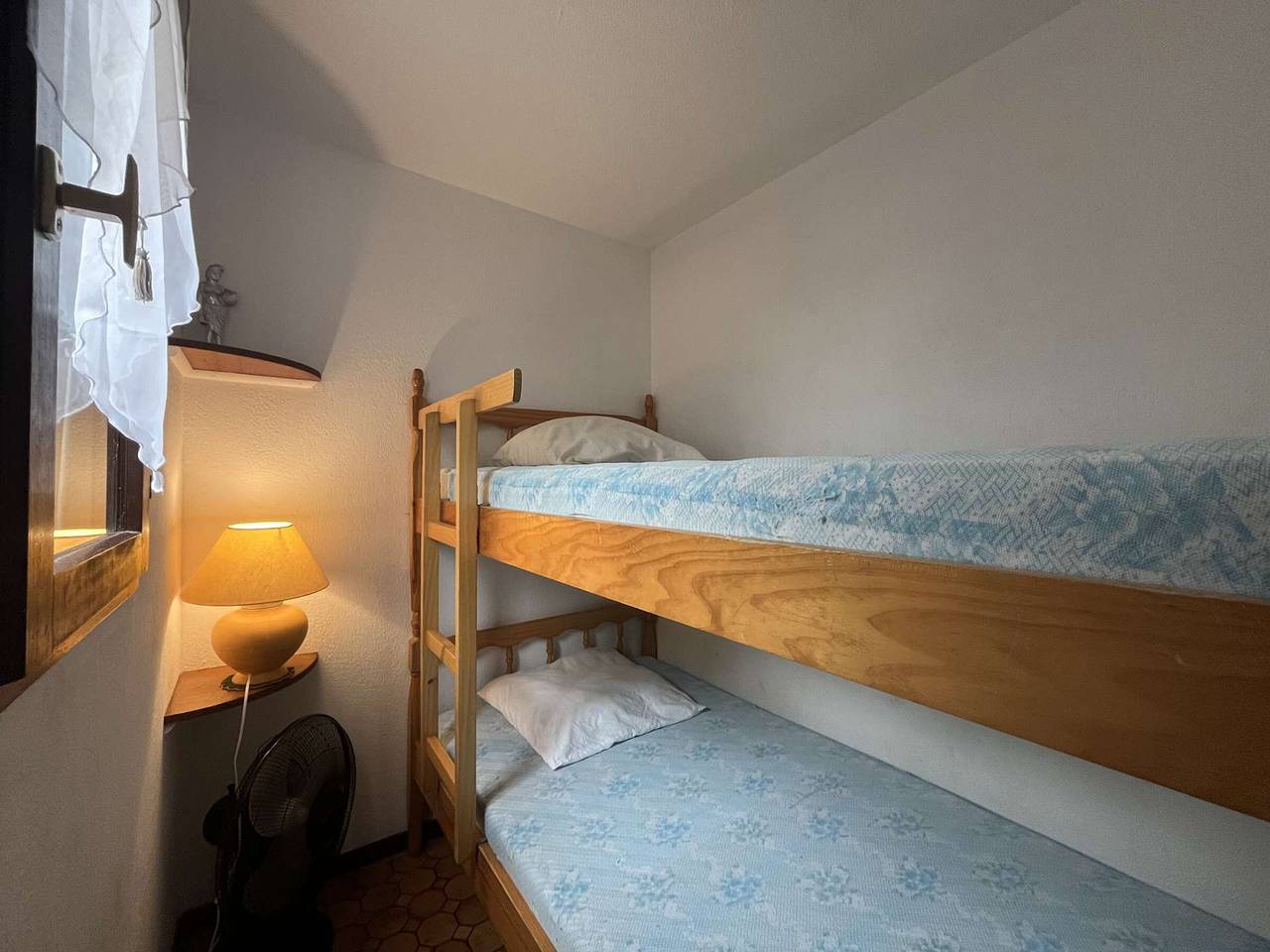 Cozy Holiday Home with Pool, Terrace, and Parking Near Beach in Gruissan, Sleeps 6 in Gruissan (Ville), Gruissan