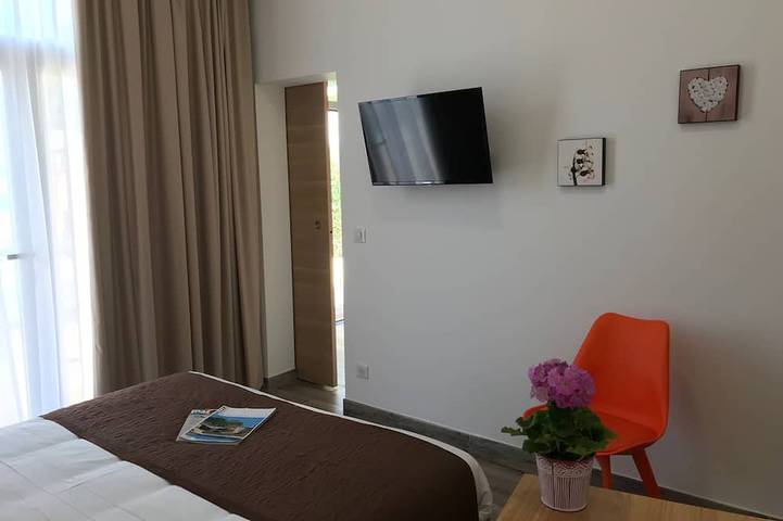 Entire apartment, A Funtana Secca - Luxury T2 on the ground floor in Patrimonio, Calvi region