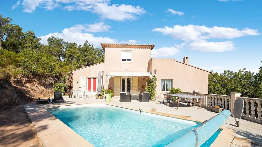Vakantiehuis voor 5 personen, met tuin en zwembad in Vidauban