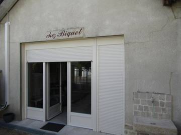 Gîte pour 6 personnes, avec terrasse à Cercy-la-Tour