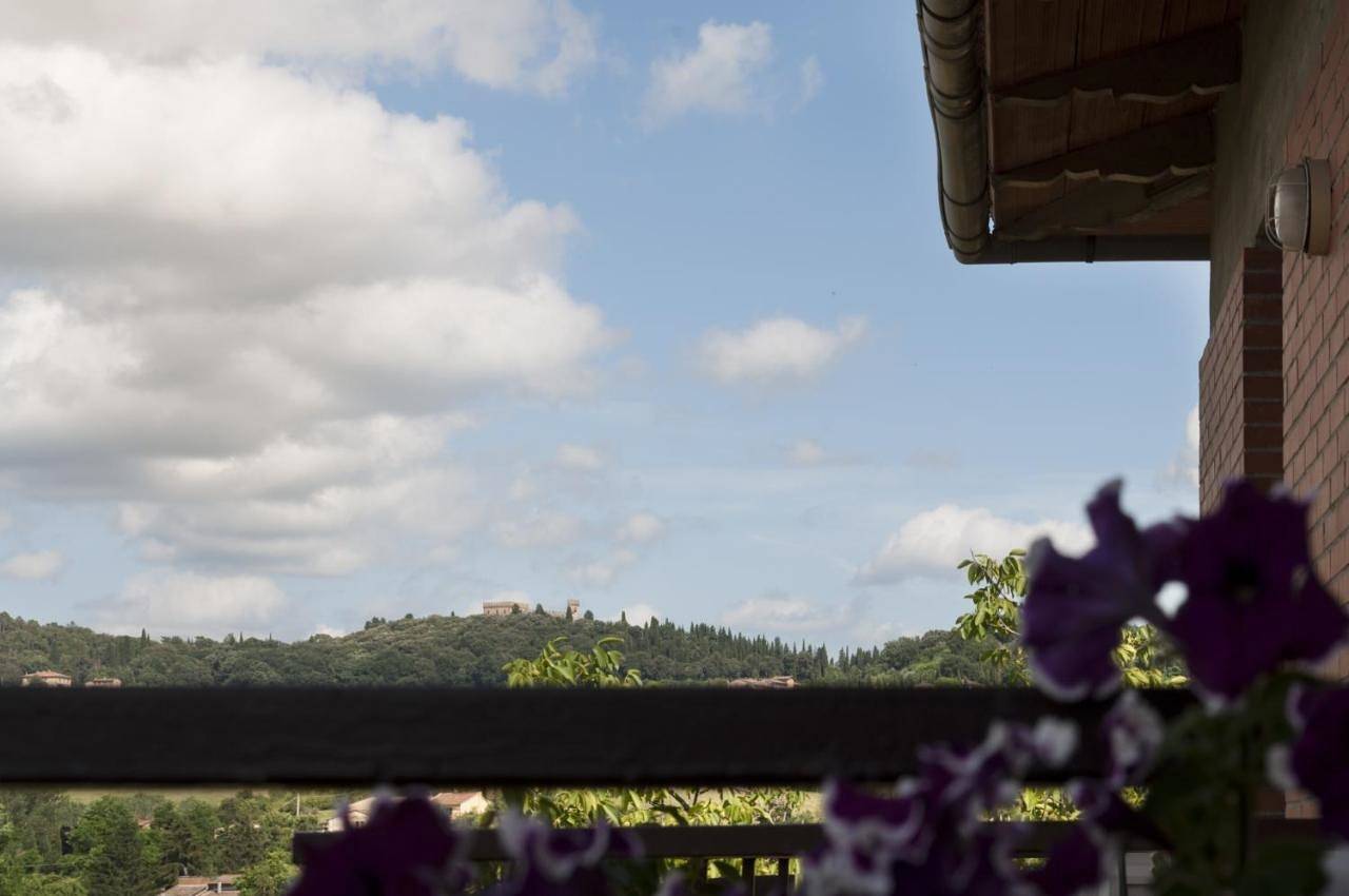 Appartamento intero, Al centro della Toscana in Poggibonsi, Siena e dintorni