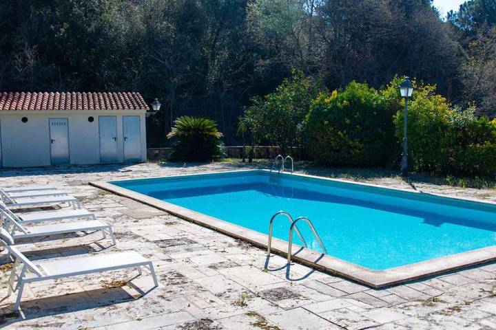 Location de vacances pour 17 personnes, avec piscine ainsi que terrasse et jardin, animaux acceptés à Argentona - 2