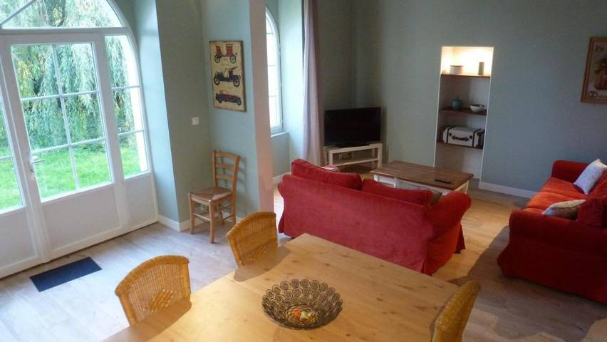 Location de vacances pour 8 personnes, avec jardin et piscine à Vouneuil-sur-Vienne - 3