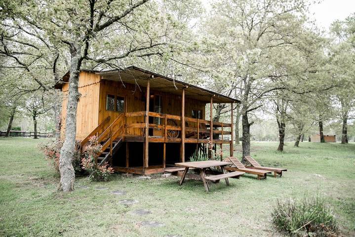 Chambre d’hôte pour 4 personnes, avec terrasse ainsi que jardin et vue