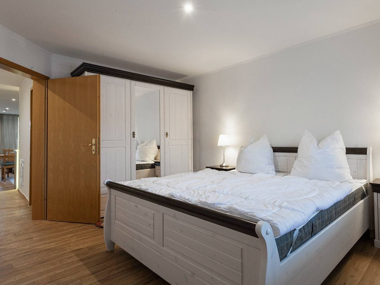 Appartement entier, Appartement 'Haus Strandeck Südstrand 17' avec terrasse privée, balcon et Wi-Fi in Göhren, Région de Rügen