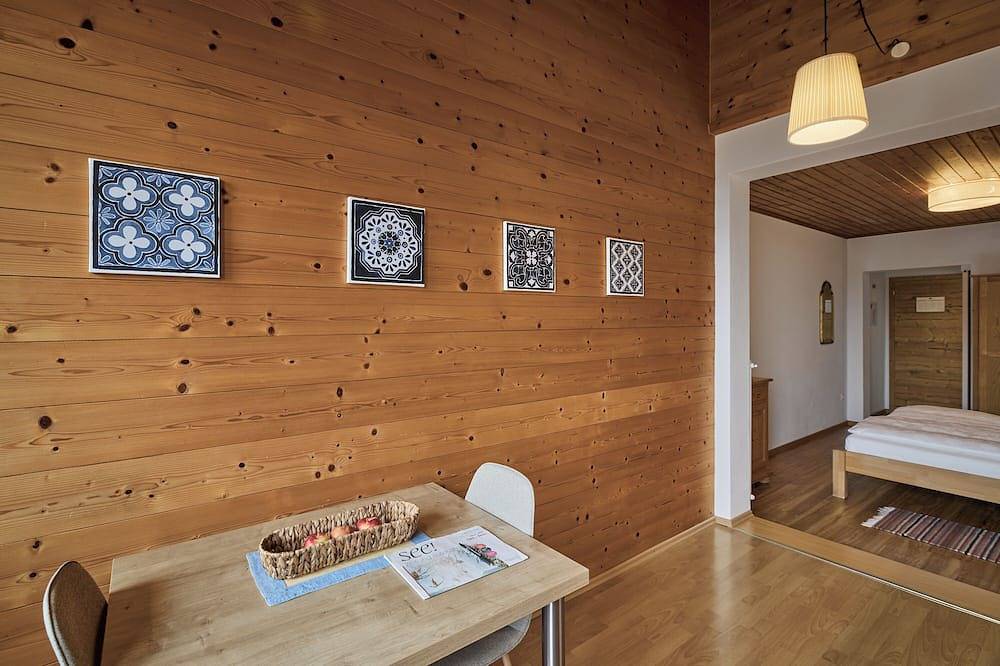 Ganze Wohnung, Sonniges Apartment in idealer Lage zu Kalterer See, historischem Dorf, Weinreben in Kalterer See, Kaltern an der Weinstraße