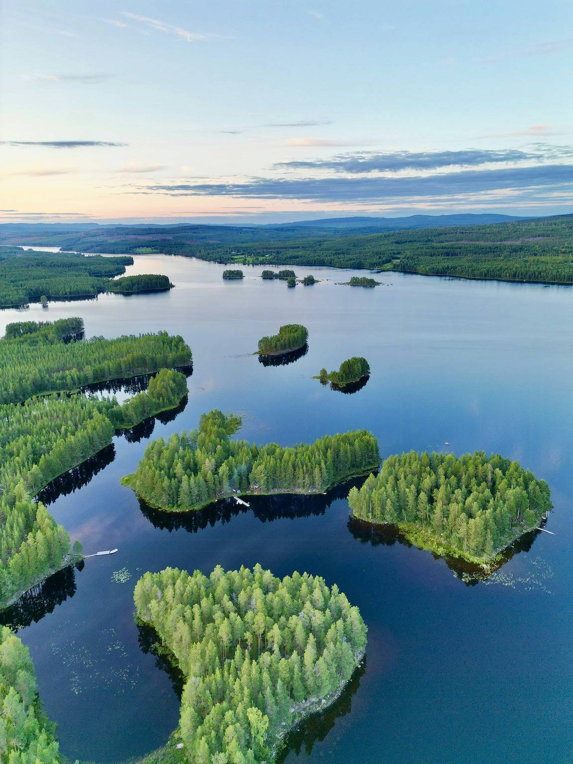 Hochgelegenes Chalet auf einer Privatinsel in Schweden in Haverö, Västernorrland