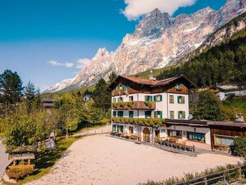 Gîte pour 2 personnes, avec jardin et vue à San Vito di Cadore