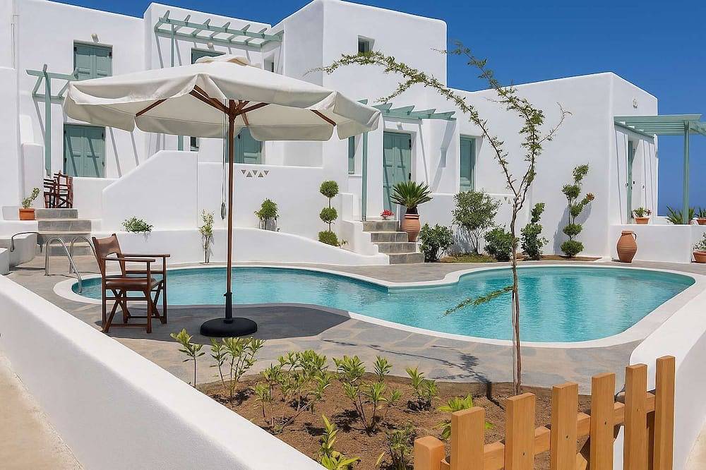 Ganze Wohnung, Skyros Luxury Poolside Getaway in Skyros