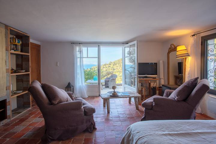 Ferienwohnung für 4 Personen, mit Balkon an der Côte d'Azur