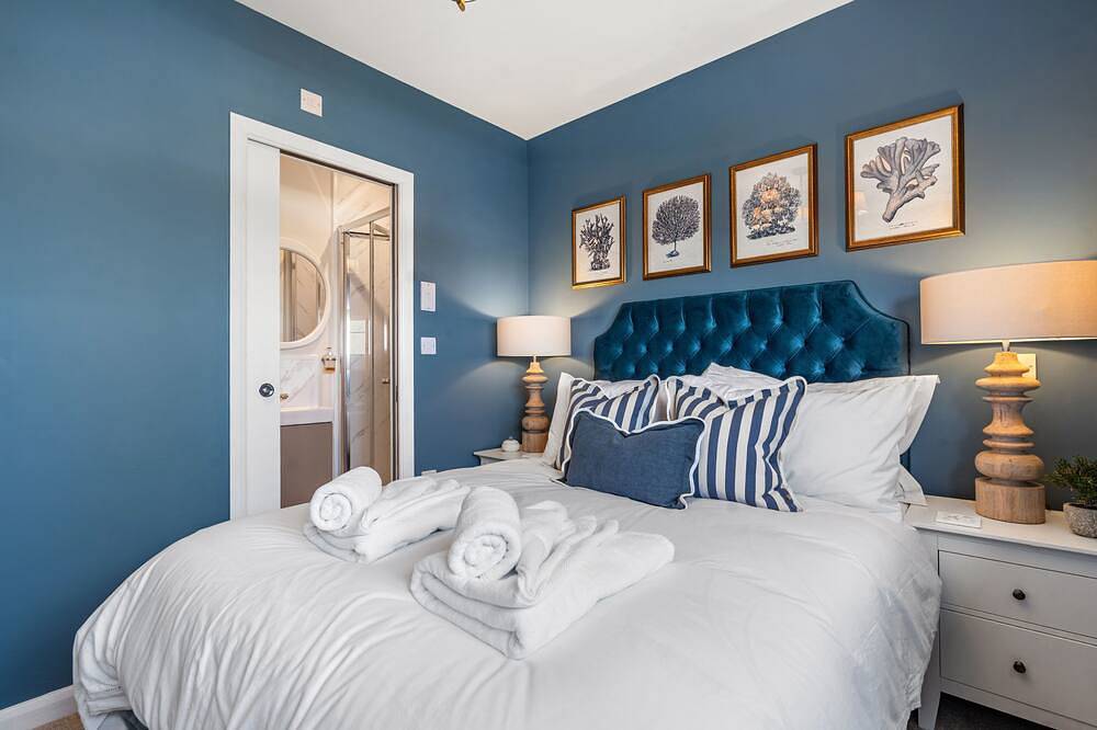 New for 2026  Rosemerryn , Holiday Home Padstow with breathtaking estuary views in Padstow, Cornwall