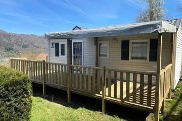 Camping pour 4 Personnes dans Vic-sur-Cère, Parc naturel régional des Volcans d'Auvergne, Photo 3