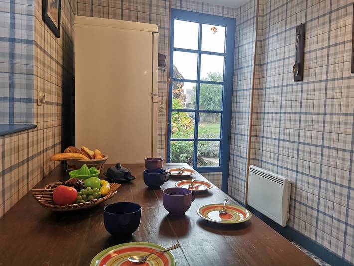 La maison bleue in Cancale, Baie du Mont-Saint-Michel