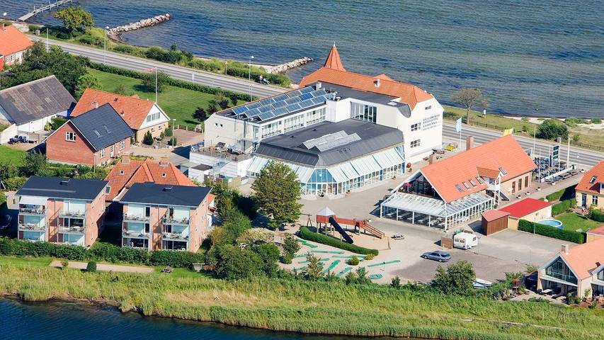 Ferienwohnung für 4 Personen, mit Sauna und Pool sowie Ausblick in Hejlsminde