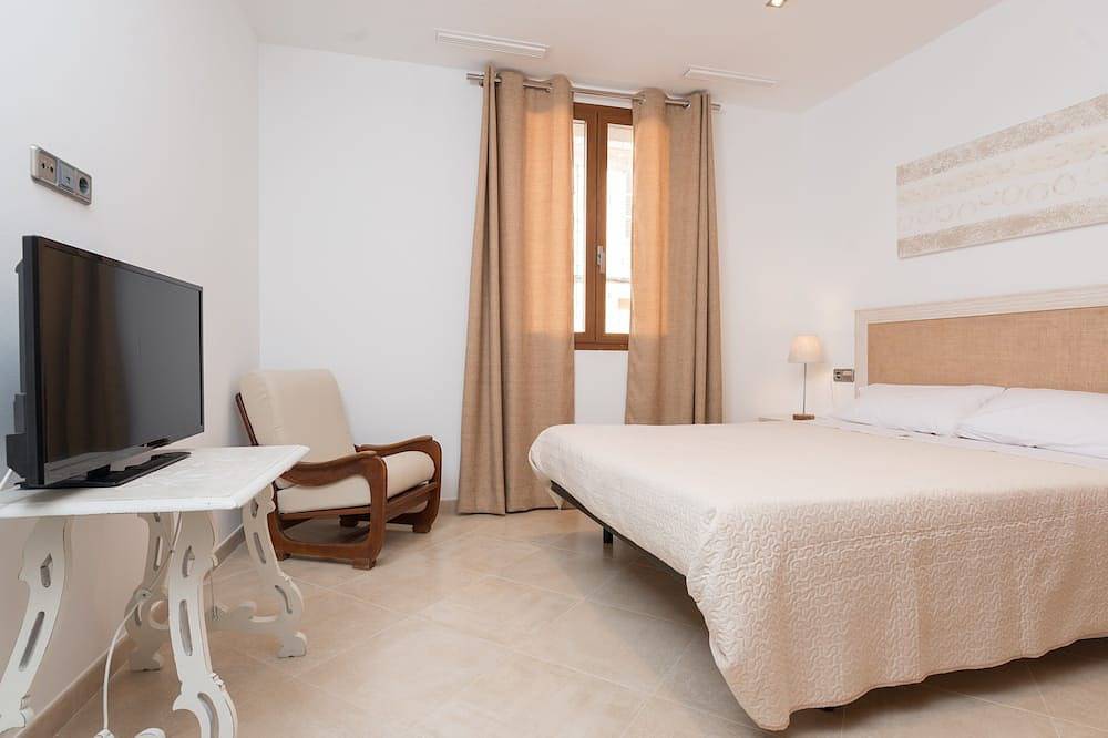 Es Campanar - Villa with private pool in Santanyi. Free Wifi in Santanyí, South Majorca