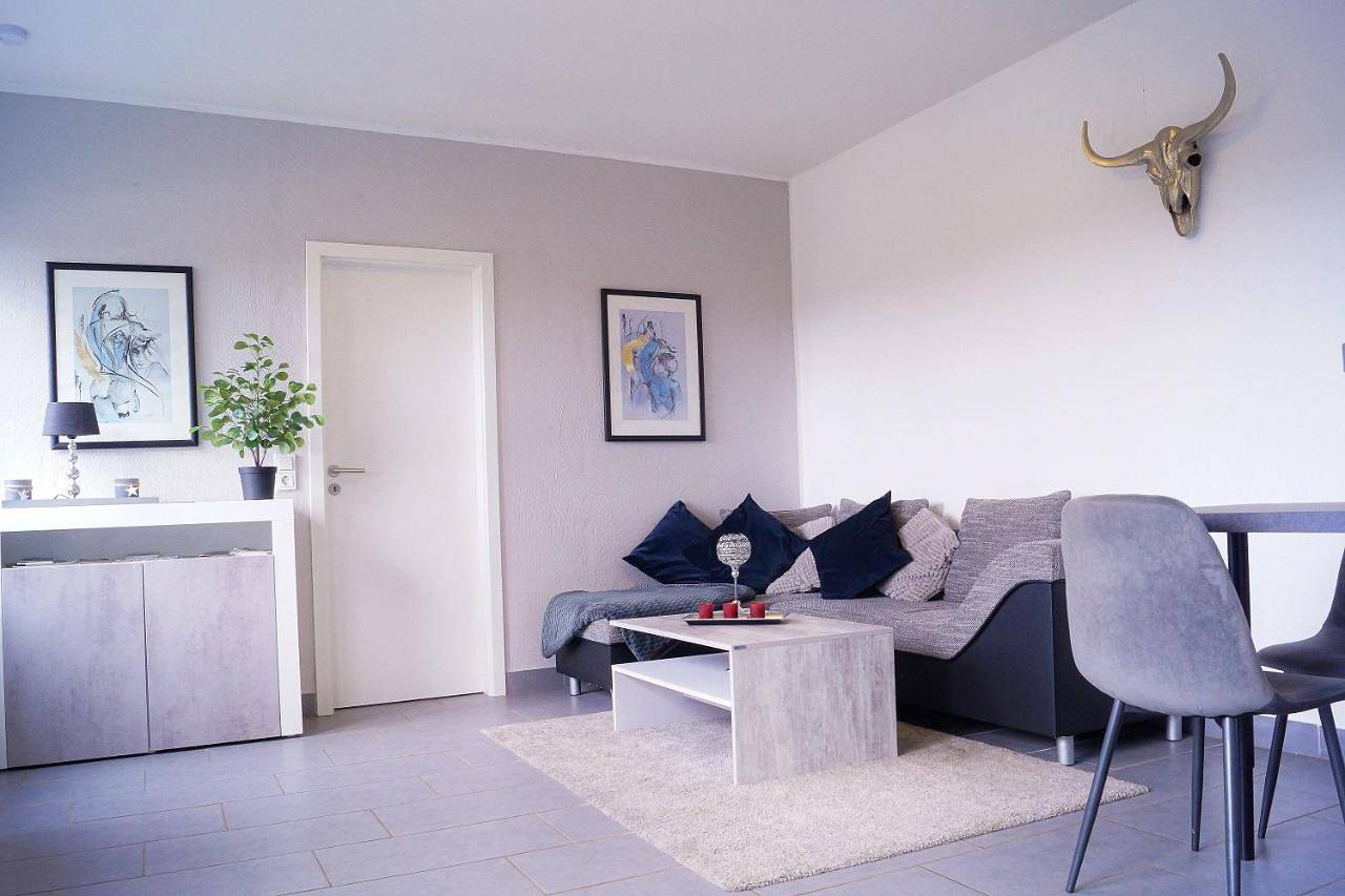 Ganze Wohnung, Schöne Wohnung Kleiner Onkel auf idyllischem Reiterhof nahe Burg Eltz in Burg Eltz, Münstermaifeld