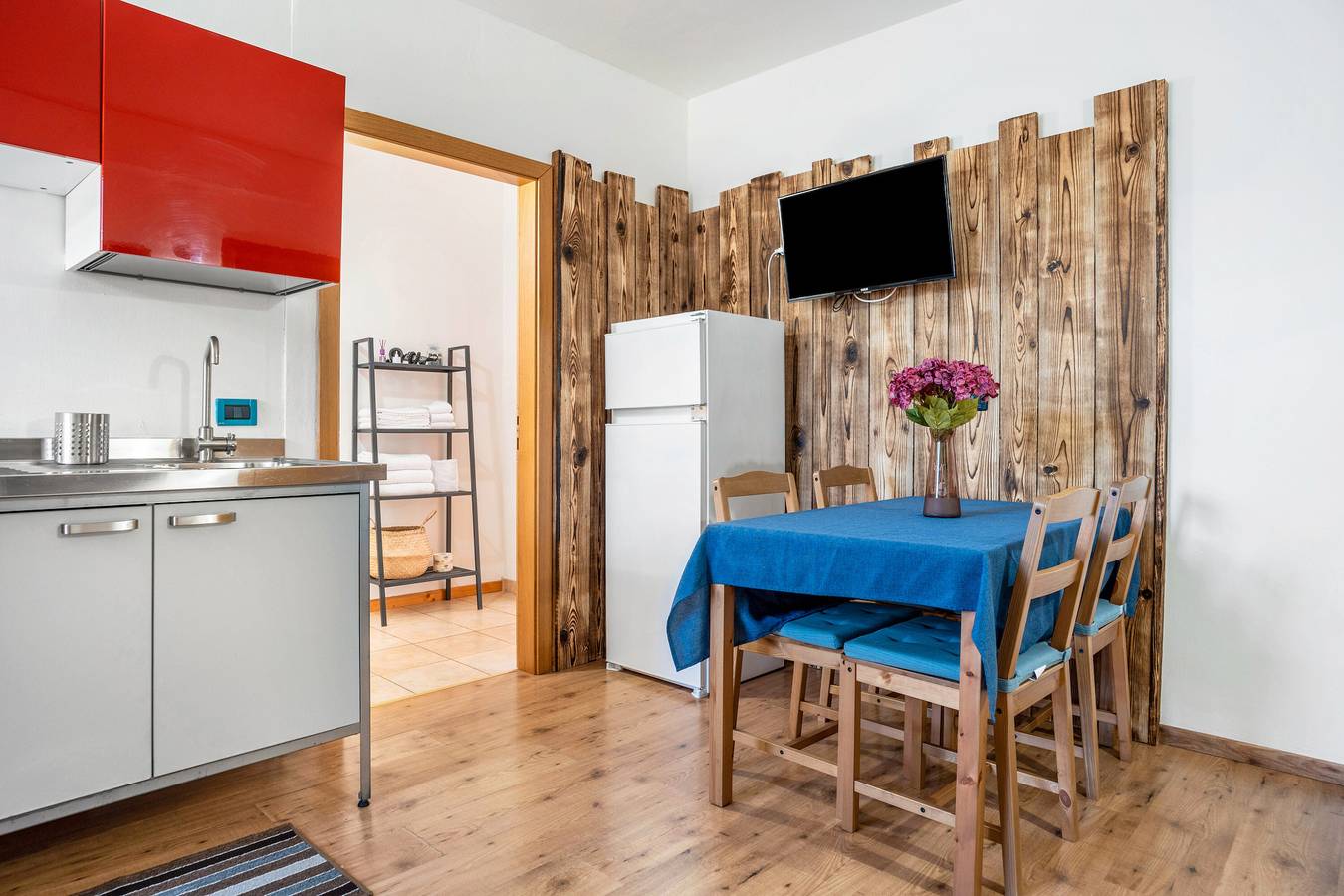 Ganze Wohnung, Apartment 'Ride Home 1' mit Bergblick, Gemeinschaftsgarten und Wlan in Mastellina, Commezzadura